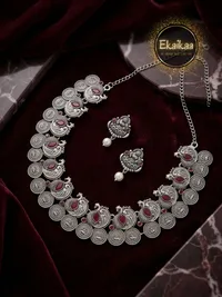 Necklace Set thumbnail 2