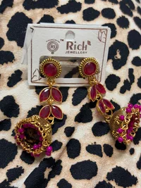 Earring thumbnail 10