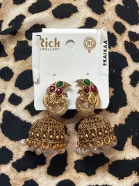 Earring thumbnail 9