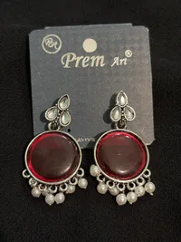 Earring thumbnail 2