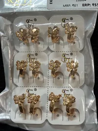 Earring thumbnail 4