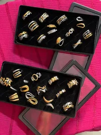 Finger Ring thumbnail 2