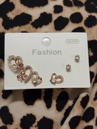 Earring thumbnail 4