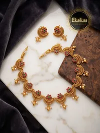 Necklace Set thumbnail 1